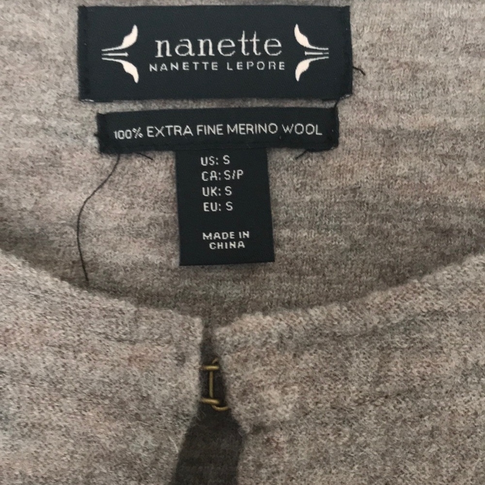100% Wool Cardigan - Picture 2 of 4